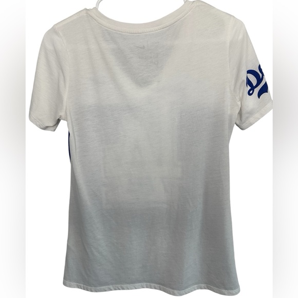 NIKE Los Angeles Dodgers World Series Champs💙 Women’s Medium V-Neck Tee Go Blue - Picture 3 of 4